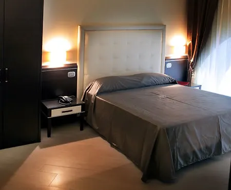 Ferdinando Ii 酒店 4*