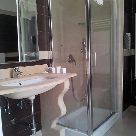 Ferdinando Ii فندق