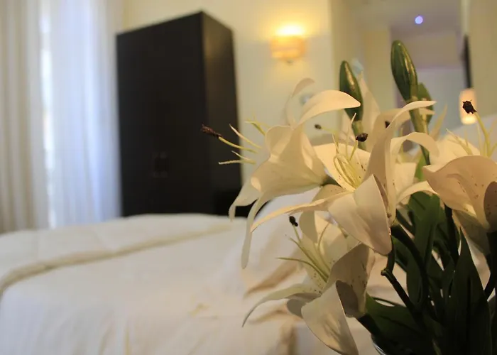 Ferdinando Ii Otel Napoli