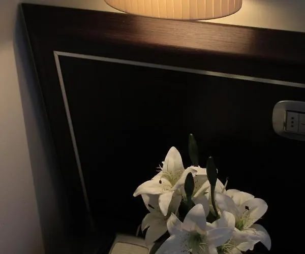 Ferdinando Ii 4* Napoli