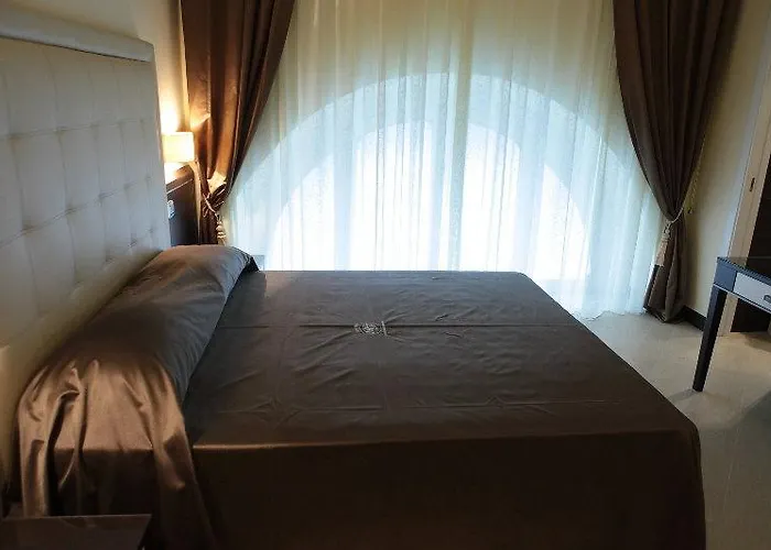 Ferdinando Ii Otel 4*