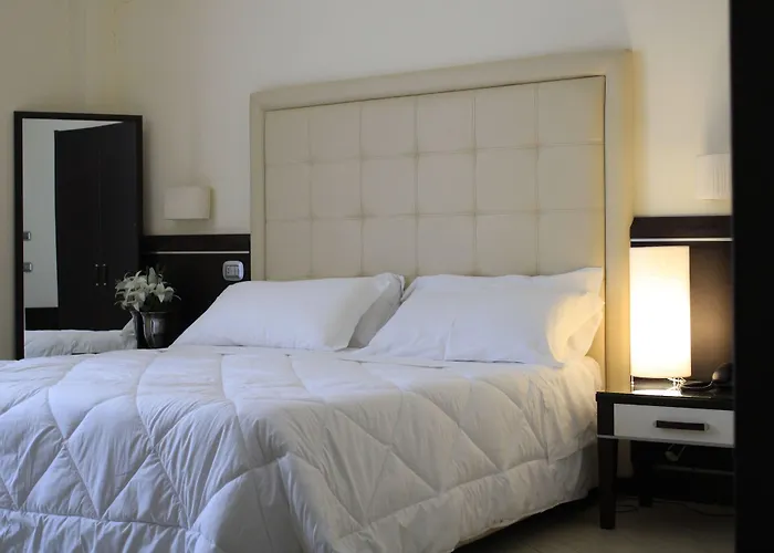 Отель Ferdinando Ii 4*