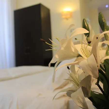 Ferdinando Ii Hotel Napoli