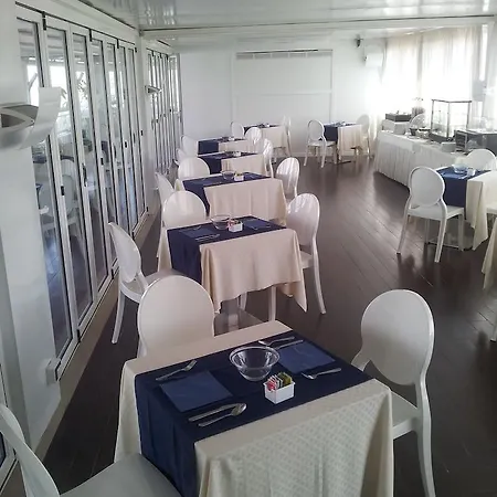 Ferdinando Ii 酒店